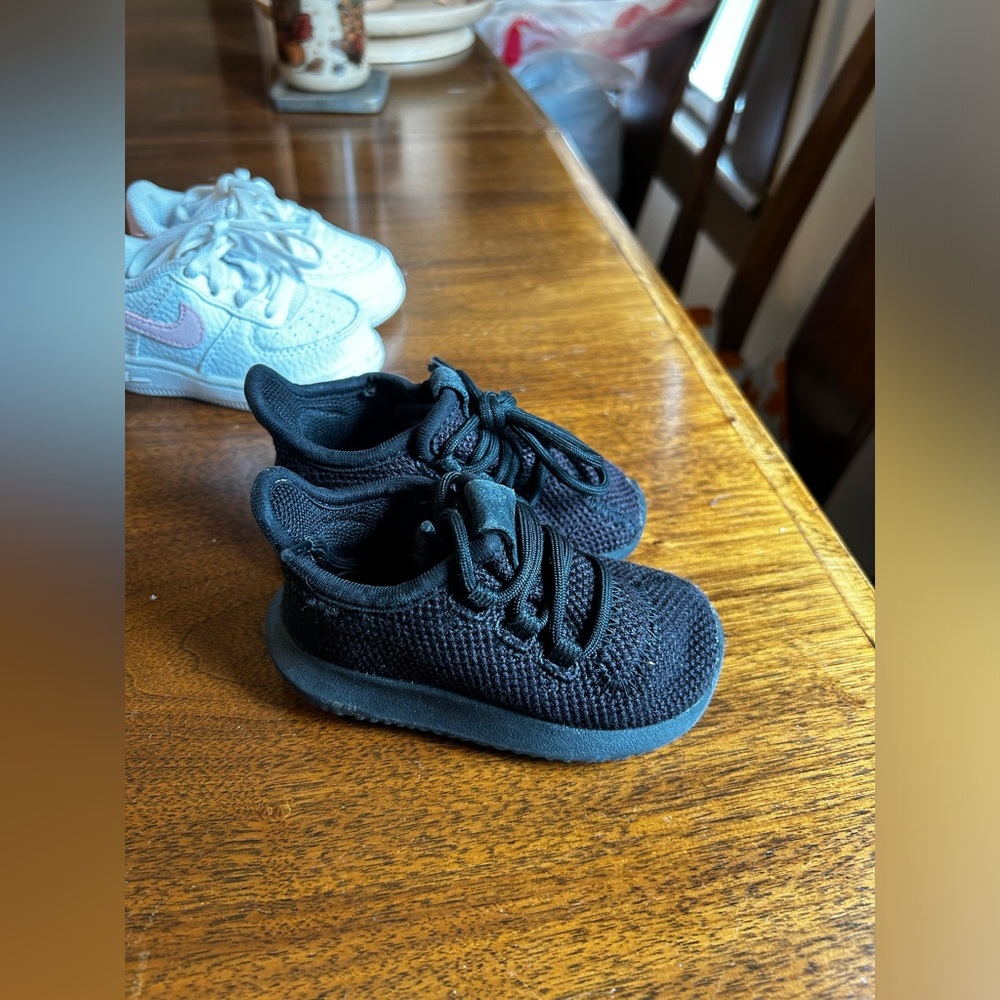 Size 4c toddler shoes. All excellent condition. Grey Nikes are new